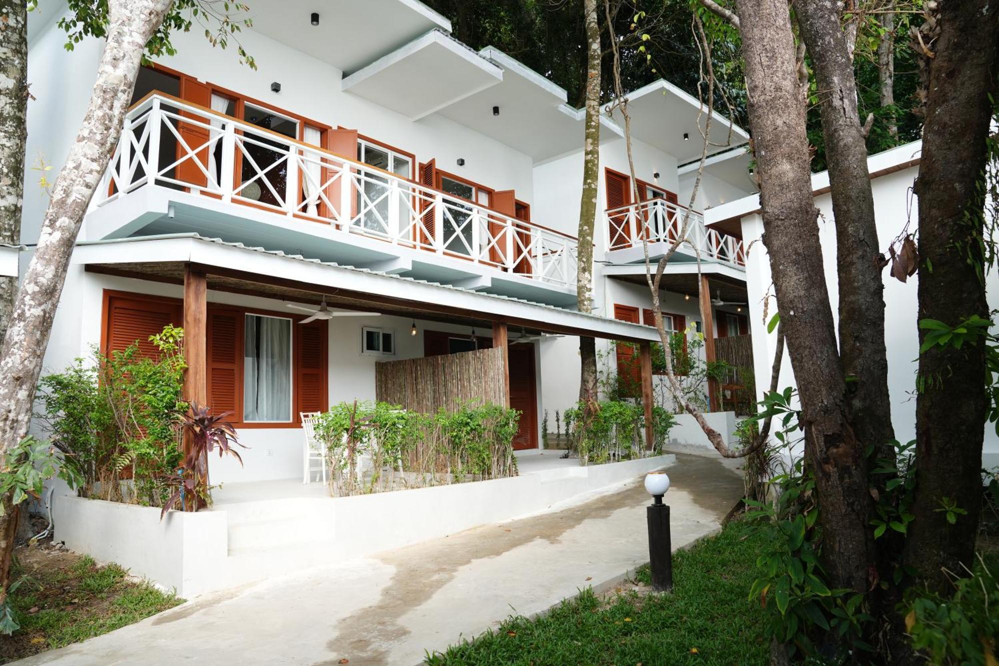 One Beach Resort Koh Rong Sanloem Exterior photo