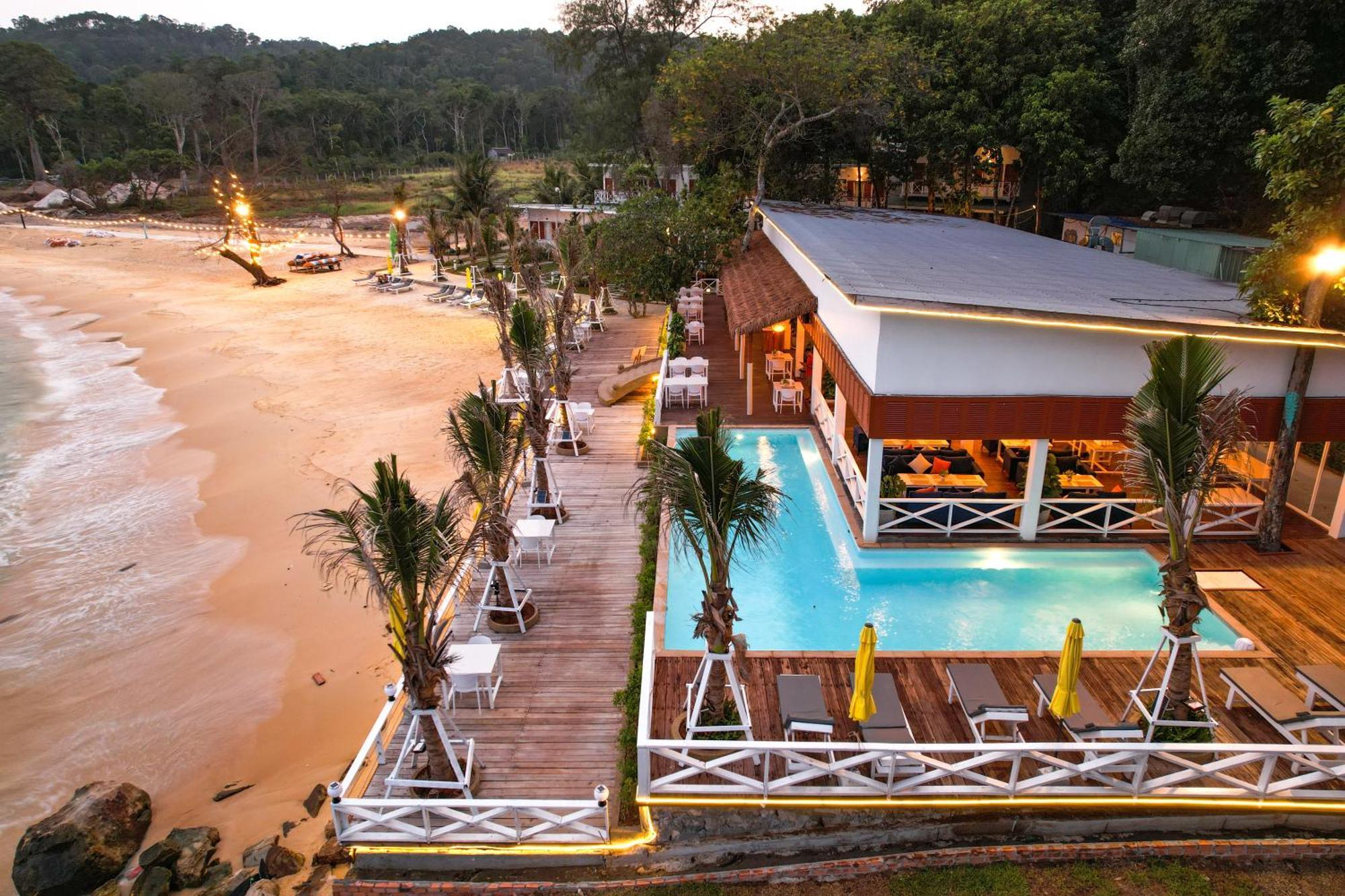 One Beach Resort Koh Rong Sanloem Exterior photo