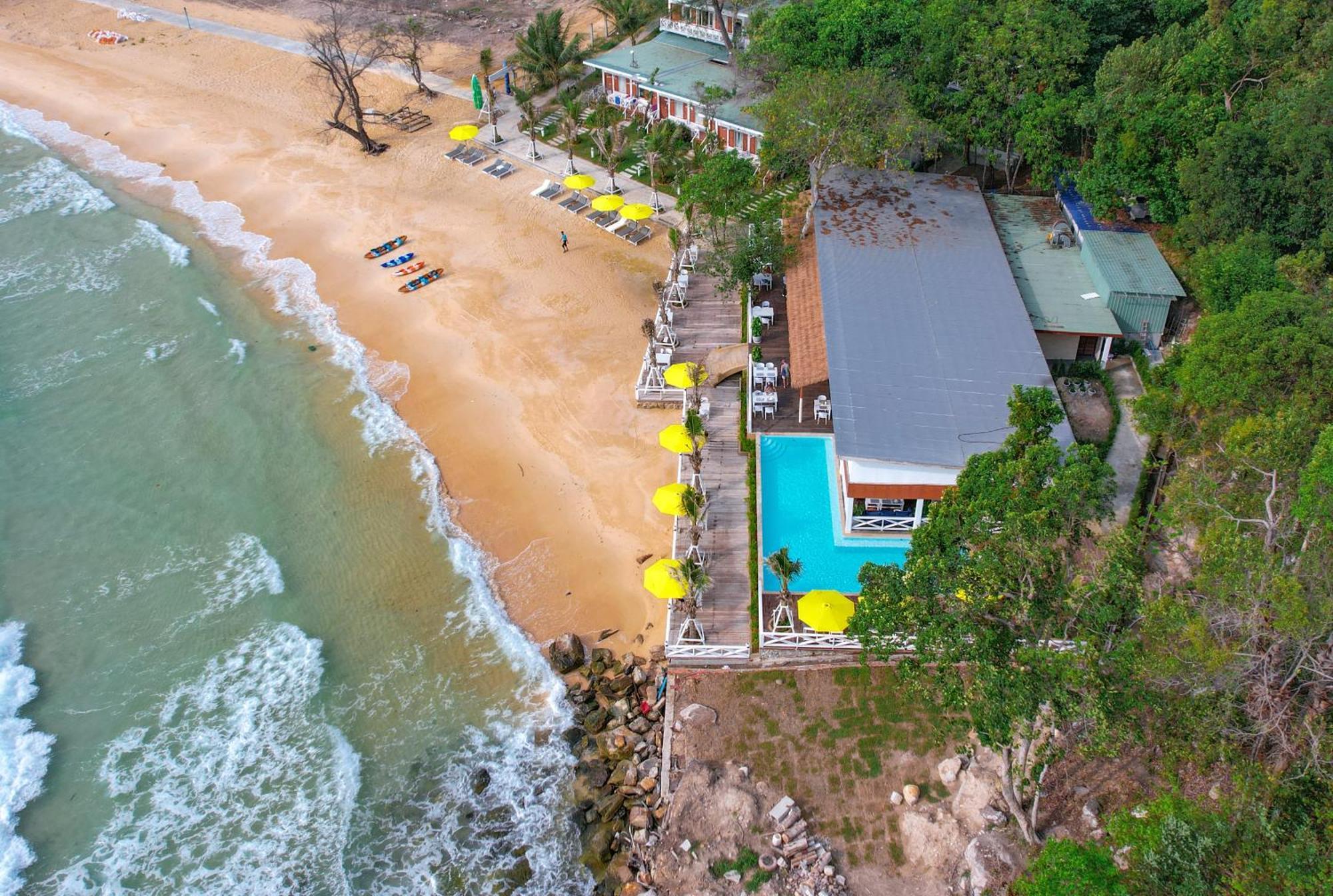 One Beach Resort Koh Rong Sanloem Exterior photo