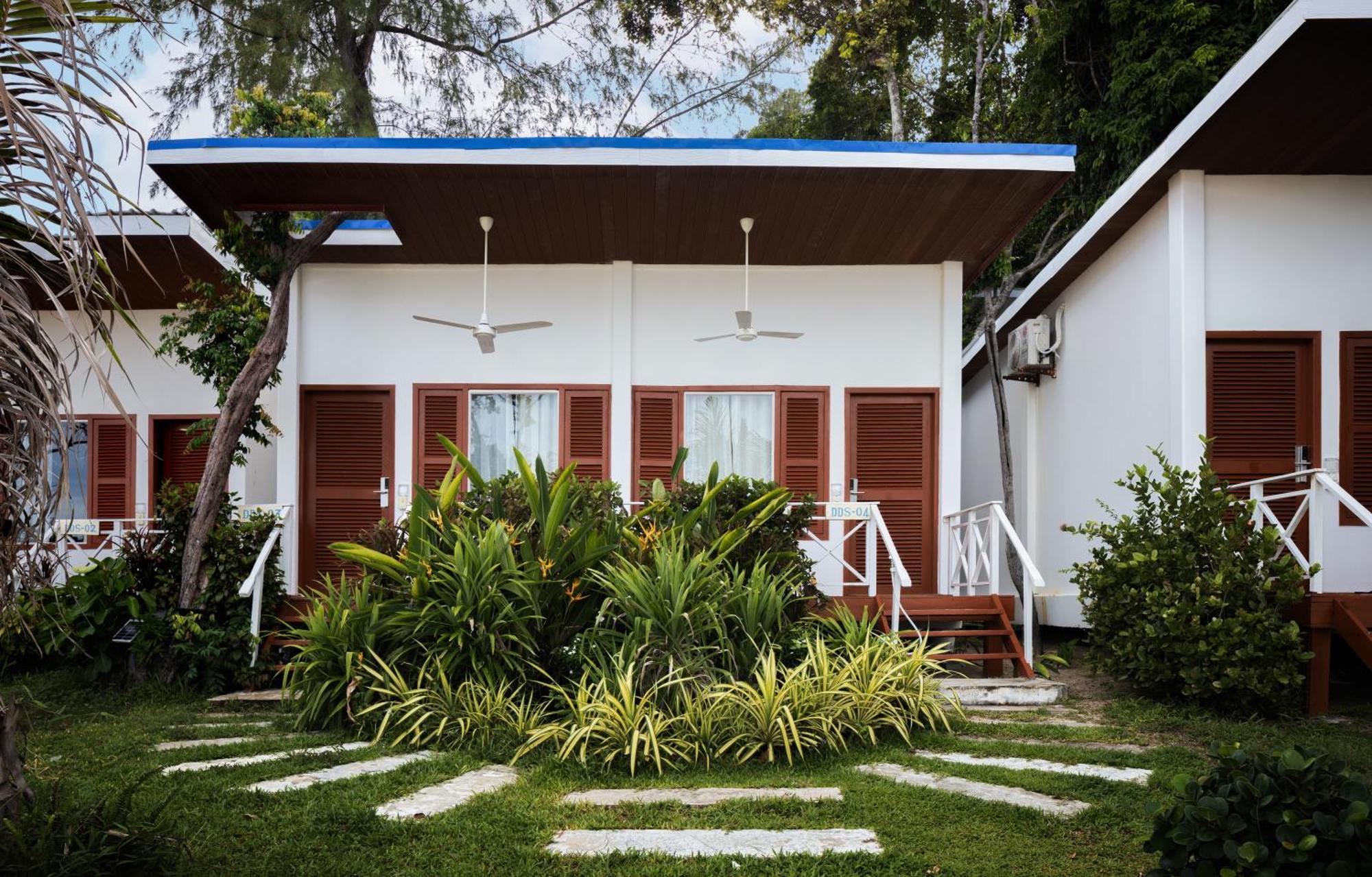 One Beach Resort Koh Rong Sanloem Exterior photo