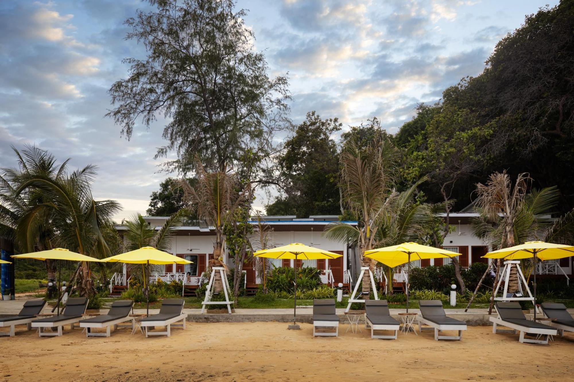 One Beach Resort Koh Rong Sanloem Exterior photo