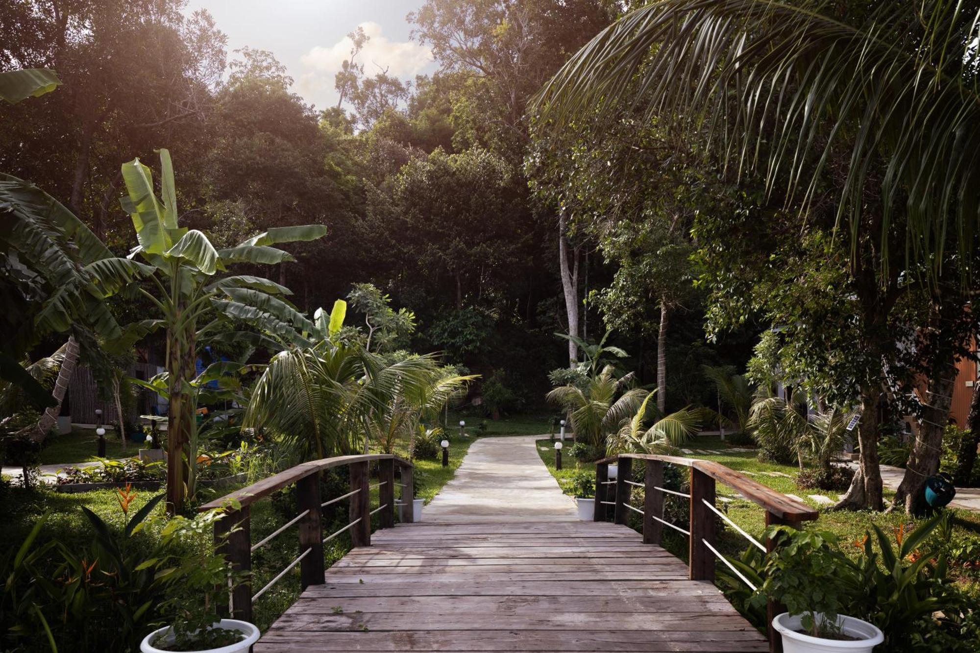 One Beach Resort Koh Rong Sanloem Exterior photo